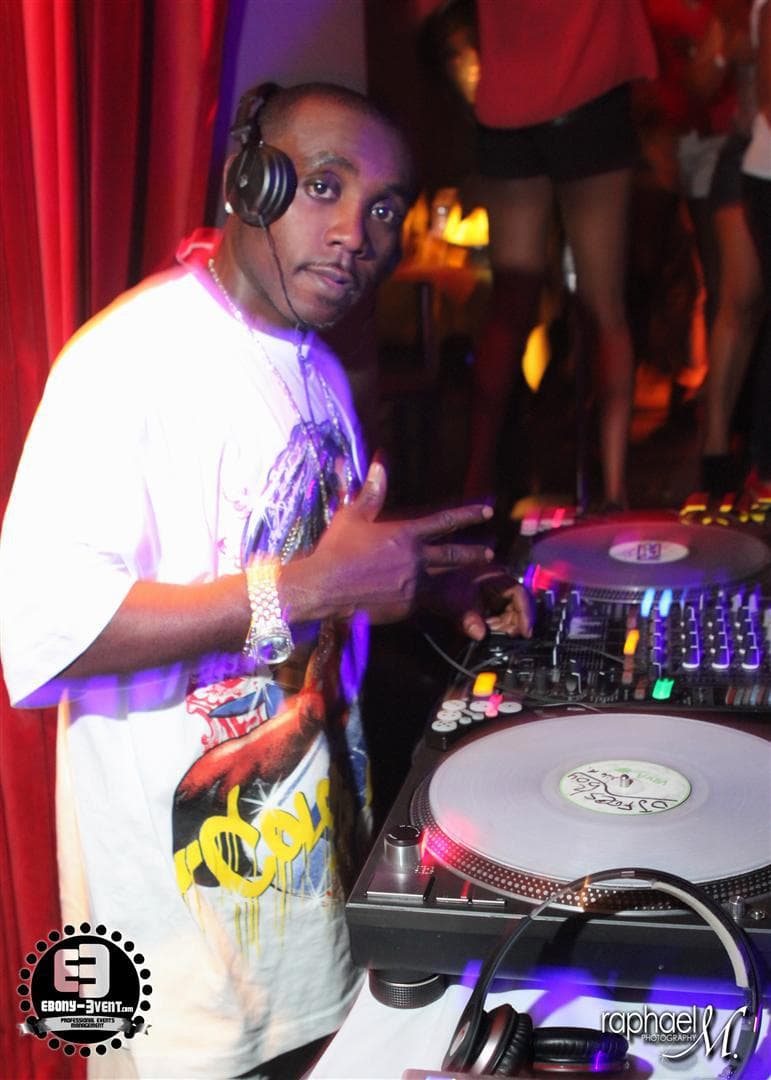 DJ Sowa X